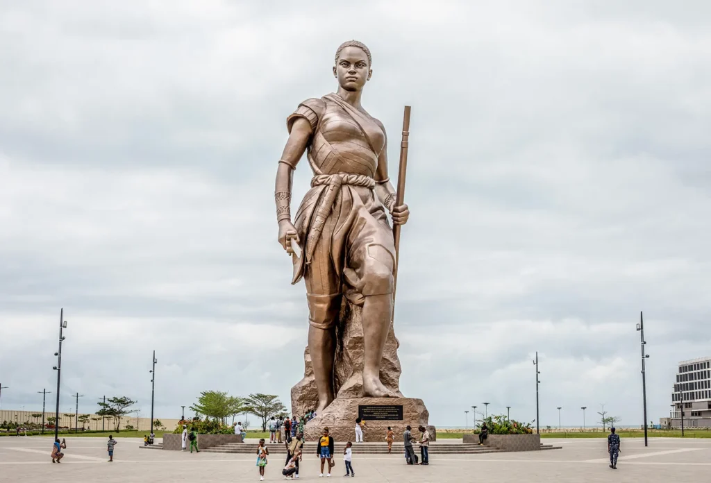 30 meter dahomey amazon warrior statue benin amazone in cotonou benin africa representing amazon women warriors of kingdom of dahomey